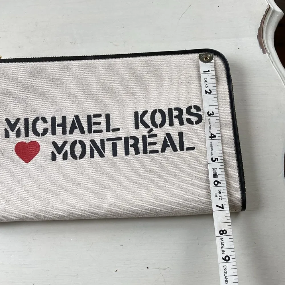 Micheal Michael Kors| Michael Kors Canvas ❤️ Montreal Zippered Clutch New